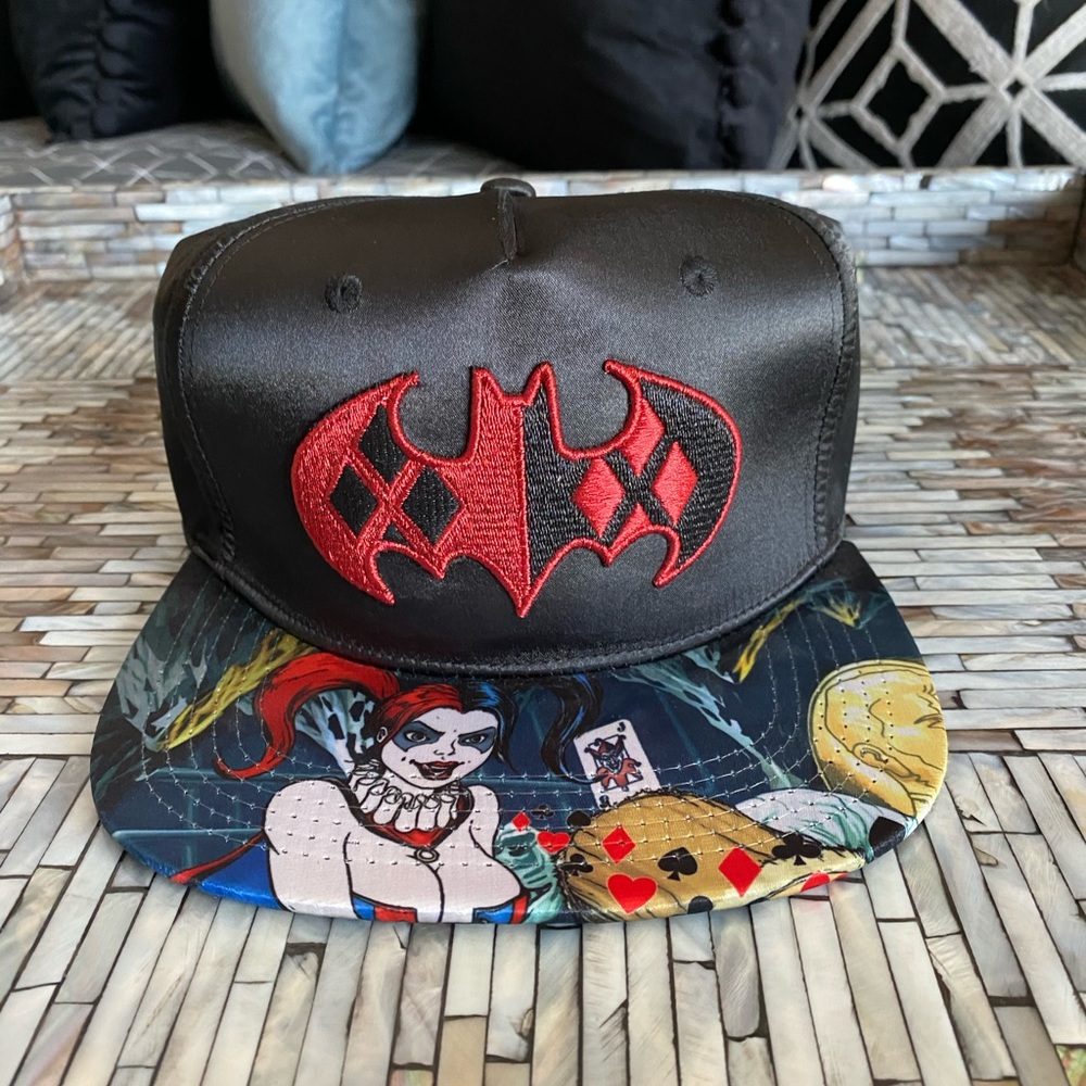 DC comics hat